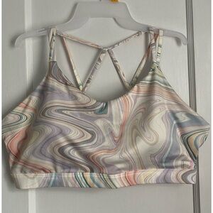 NWT lightweight Strappy V-Neck Sports
Bra double spaghetti straps